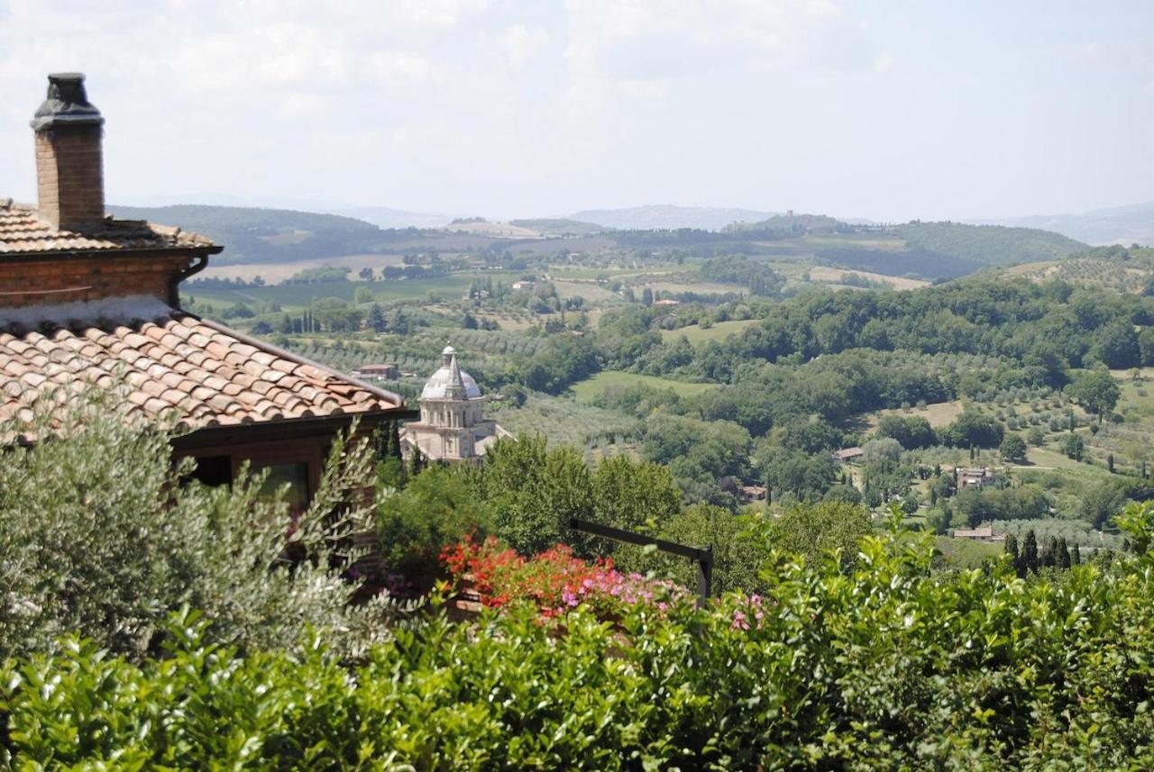 Entro Le Mura Montepulciano Bagian luar foto